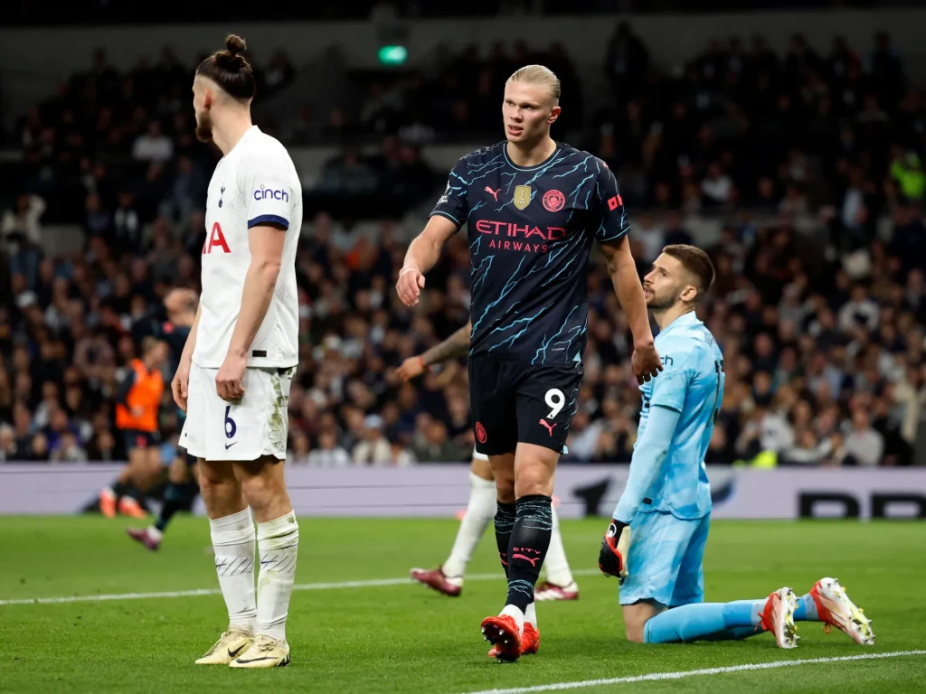 مانشستر سيتي يتعثر مجددًا أمام توتنهام وتعادل مثير يحبط جوارديولا